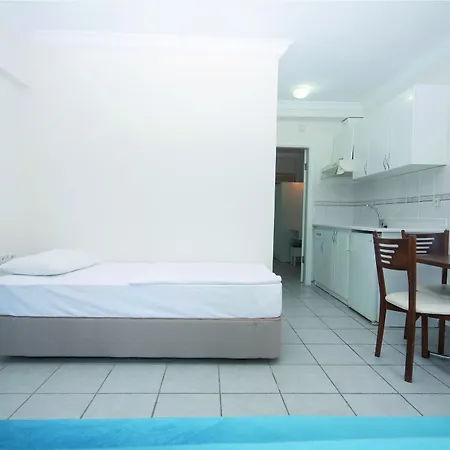 セン * マルマリス