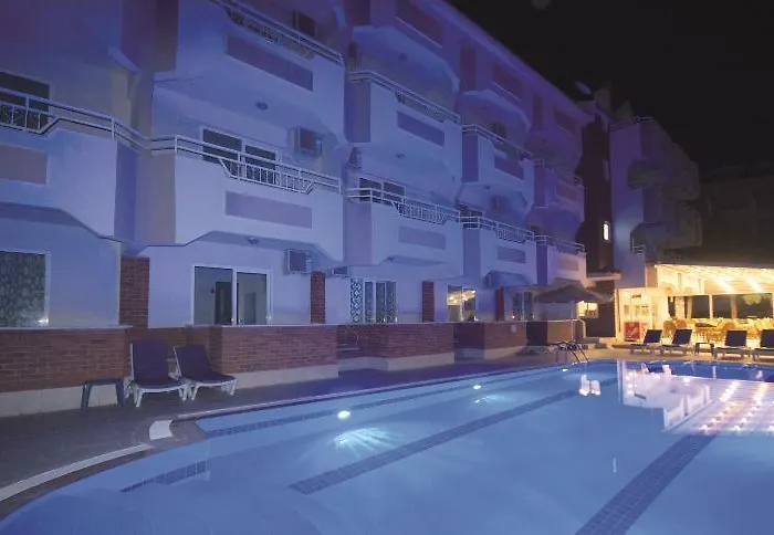 セン * マルマリス